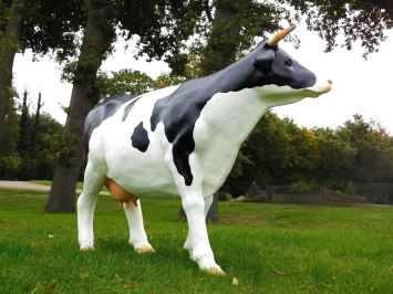 Kuh – Gartenstatue XXL – 147 x 205 cm – Polystone Dekoration