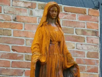 Gusseiserne Gartenstatue der Maria, Kirchenstatue