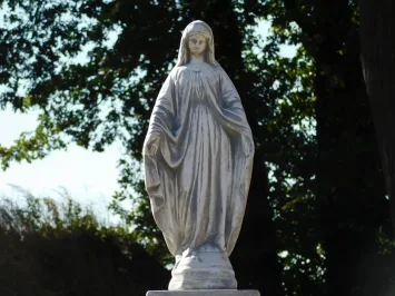 Stenen tuinbeeld Maria op sokkel – klassiek beeld – 110 cm