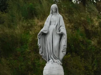 Mariabeeld op sokkel – steen – 170 cm – klassieke tuinset