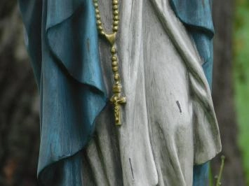 Maria - mit Rosenkranz - Polystone Statue - 77 cm - in Farbe