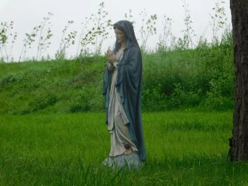 Maria - mit Rosenkranz - Polystone Statue - 77 cm - in Farbe