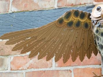 Wanddekoration aus Metall - Eule auf einem Ast - braun/weiß