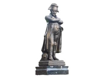 Sculptuur Napoleon, brons-metaal look op marmer voet