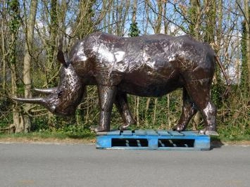 Rhinocéros 'Aitan' - fait main en Afrique - métal - unique