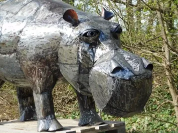 Hippopotame en métal « Akua » – Artisanat africain – 190 cm