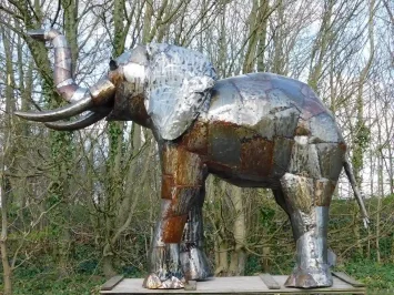Éléphant en métal « Jamar » – 225 cm – grandeur nature – d'Afrique