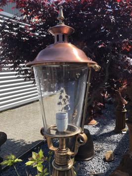 Stehende Messing-/Kupferlampe, Lampe auf Fuß, für draußen, auf Stange