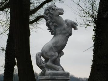 Cheval - sur socle - statue animalière en pierre - 150 cm - classique