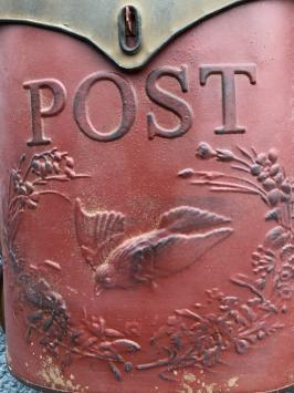 Vintage Briefkasten, Zink, robustes Rot