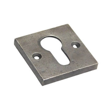 Rosette pour serrures à cylindre – PC – fonte galvanisée – carrée