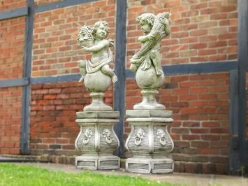Vintage engelen op sokkel – 155 cm – stenen tuinbeelden