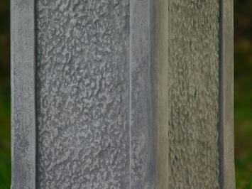 Rechteckiger Sockel – 50 cm – Stein