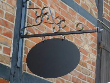 Eisen-Ladenschild - schwarz lackiert - romantisch