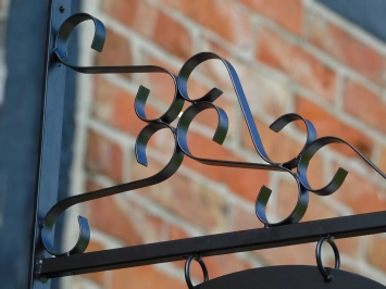 Eisen-Ladenschild - schwarz lackiert - romantisch