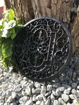 Grille d'aération – fonte – noire – mandala – 28,5 cm