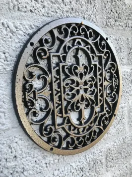 Grille d'aération – fonte – noire – mandala – 28,5 cm