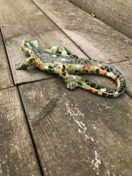 Ein schöner Salamander im Mosaik-Stil, fröhliche Figur