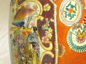 Vase en porcelaine style Satsuma vintage – 62 cm de hauteur