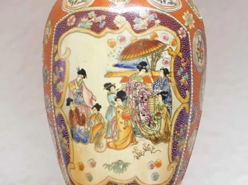 Vintage-Porzellanvase im Satsuma-Stil – 62 cm hoch