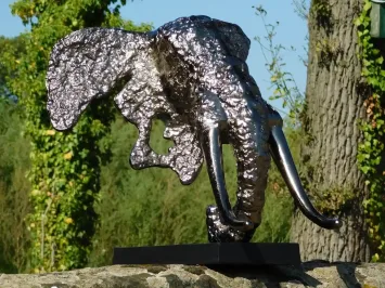 Tête d'éléphant – 48 cm – sculpture en aluminium sur socle en bois