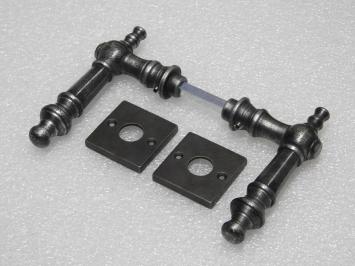 Lot de poignées 'Victoria' et de rosaces carrées - fonte zinguée