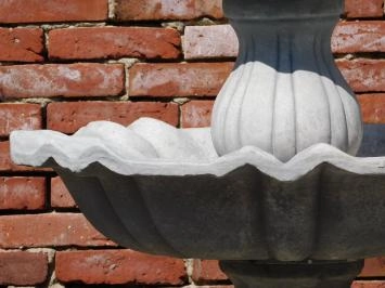 Fontaine en pierre - avec pomme de pin - 140 cm - gracieuse - blanche