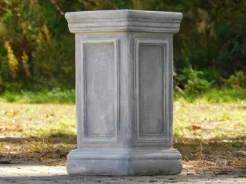 Socle en pierre pour statue de jardin ou vase – hauteur 47 cm