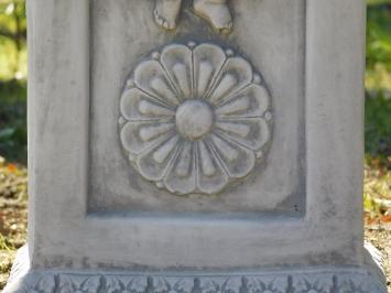 Sockel mit Engeln – 63 cm – Stein