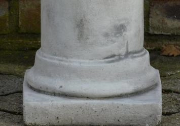 Runder Sockel - quadratisch - 80 cm - klassische Säule - Weiß