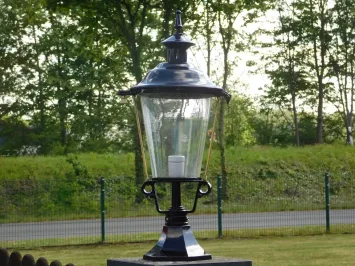 Klassische Standleuchte – 70 cm – schwarz – Aluminium Außenleuchte
