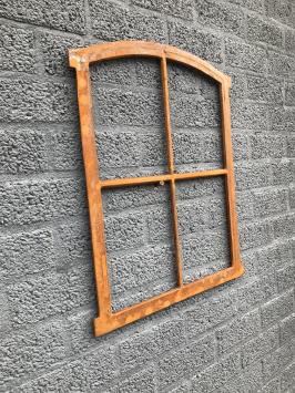 Gusseisenfenster 'Rost' : 47.5 x 63