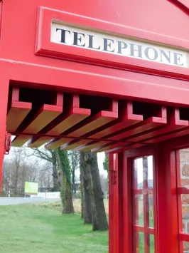Telefooncel kast rood – 200 cm – Londense stijl wijnkast