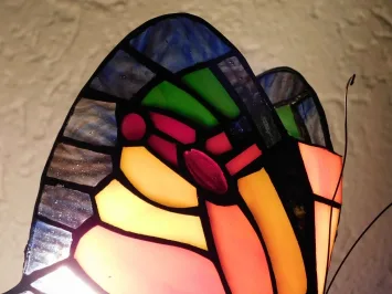 Schmetterlingslampe im Tiffany-Stil – Buntglas – 22 cm