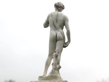 David auf Sockel - Gartenstatue Stein - 170 cm - klassisch weiß