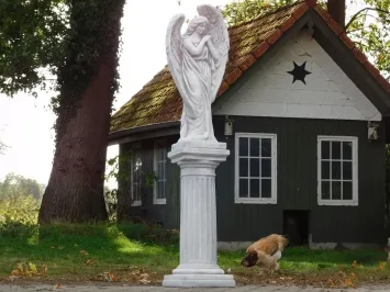 Statue ange sur socle – pierre – hauteur totale 150 cm