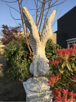 Kniender Engel - Flügel nach oben - Gartenstatue Stein - 119 cm