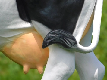 Vache - polystone - 160 x 200 cm - en couleur - en détail