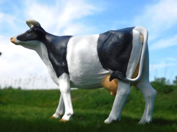 Koe - polystone - 160 x 200 cm - in kleur - in detail