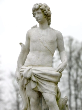 Sint Hubertus - op sokkel - steen - 205 cm - gedetailleerd