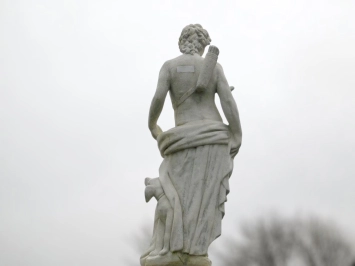 Sint Hubertus - stenen beeld - 145 cm - gedetailleerd