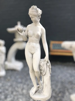 Vénus à la pomme - statue en pierre - 114 cm - blanc classique