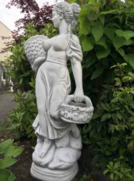 Femme aux paniers - statue en pierre - 138 cm - détaillée