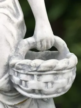 Femme aux paniers - statue en pierre - 138 cm - détaillée