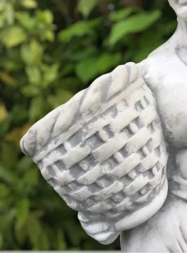 Femme aux paniers - statue en pierre - 138 cm - détaillée