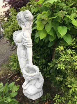 Frau mit Körben - Steinstatue - 138 cm - detailreich