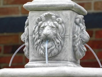 Fontaine lion XL - 125 cm - pierre - avec becs verseurs