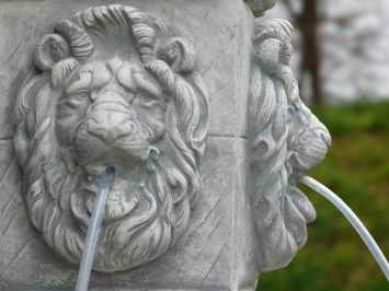 Fontaine lion XL - 125 cm - pierre - avec becs verseurs