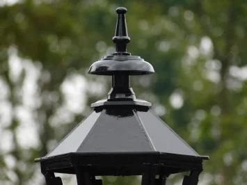 Lampadaire poisson mystique – abat-jour hexagonal classique