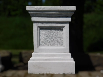 Vase de jardin à oreilles - sur socle - en pierre - 153 cm